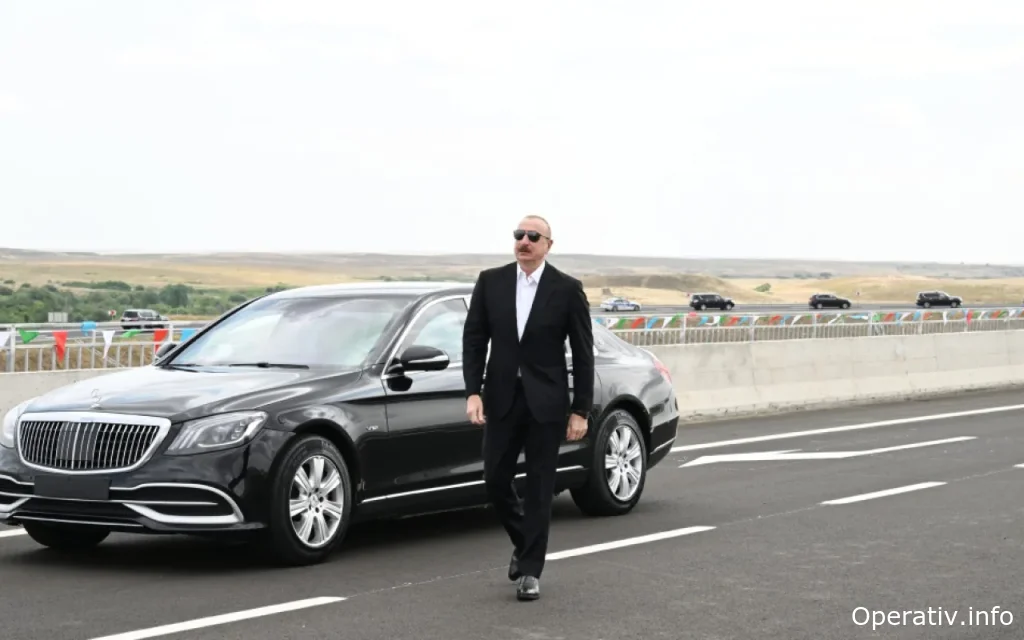 
“Belə avtomobillə heç yerə getmərəm” - İlham Əliyev